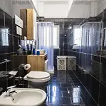 Nyaraló Noble *